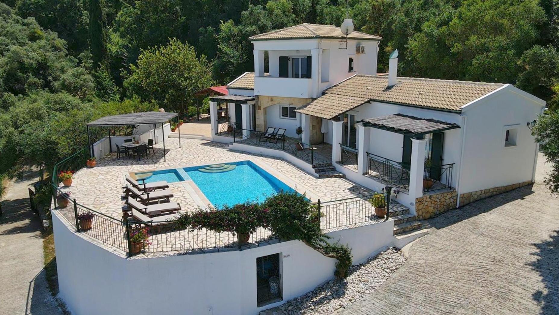 Villa Boukari Chlomos Exterior foto